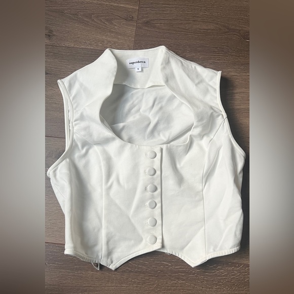 Revolve: Superdown - Frasier top in white (new) - Picture 7 of 7